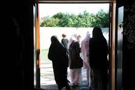 مدارس البعثات الفرنسية في المغرب تسمح بارتداء الحجاب