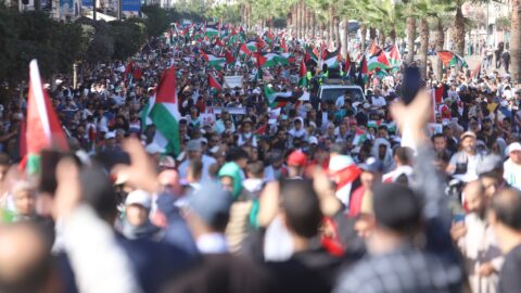 مغاربة يطالبون بالضغط على إسرائيل لوقف الحرب ويستعدون للتظاهر أمام القنصلية الأمريكية
