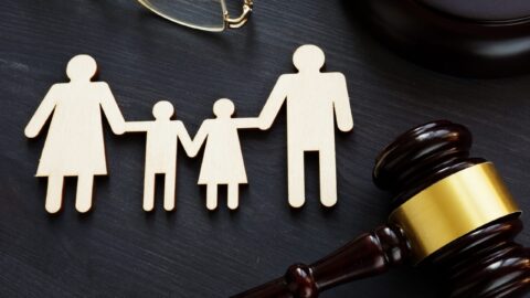 مطالب بإحداث محاكم خاصة بقضايا الأسرة