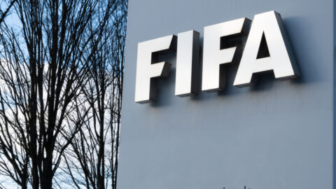 “الفيفا” تصادق على قرار رفض انتقالات اللاعبين من دول ليست عضواً بالأمم المتحدة