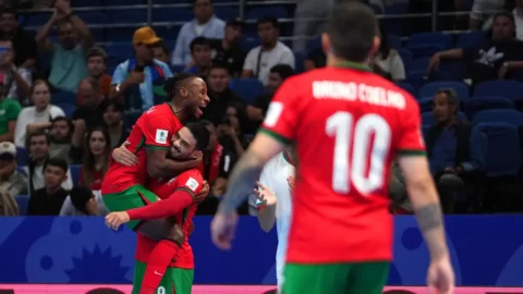 المنتخب المغربي يسقط أمام البرتغال برباعية في الجولة الثالثة من كأس العالم داخل القاعة