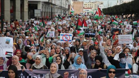 مسيرة شعبية في طنجة تندد بجرائم الاحتلال في حق الفلسطينيين واللبنانيين