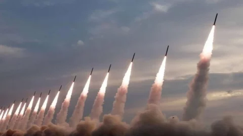 طهران تستبدل أنظمة للدفاع الجوي