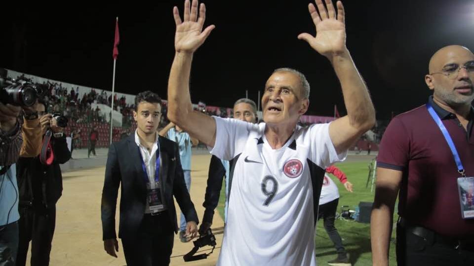 وفاة أسطورة كرة القدم الوطنية أحمد فرس