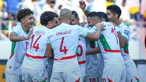 المغرب يتجاوز زامبيا بثنائية ويحافظ على العلامة الكاملة