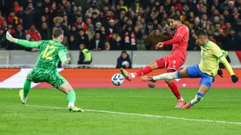 إستيفاو يجنب البرازيل الخسارة أمام تونس