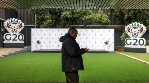 قمة مجموعة العشرين تنطلق في جنوب إفريقيا بغياب ترامب