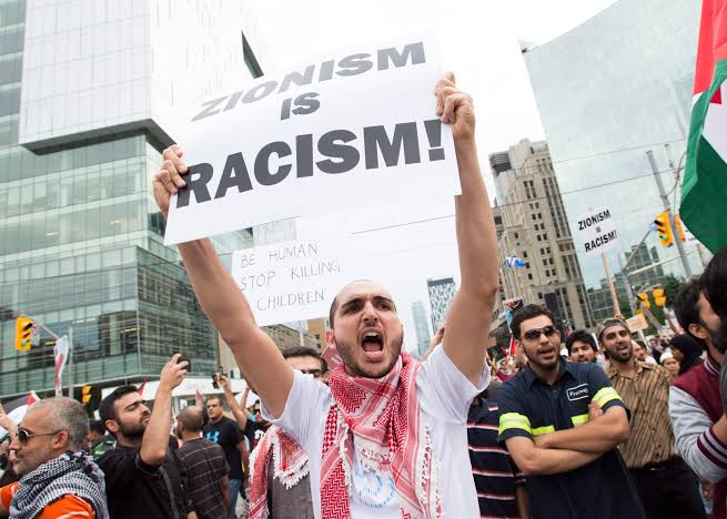 حزب بريطاني يصنف الصهيونية “من أشكال العنصرية” ويدعو لإقامة دولة فلسطنية “من البحر إلى النهر”