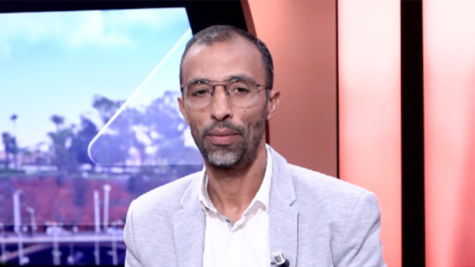 207 مقاعد أمام المنصوري.. لزرق يرصد مخاطر ومزايا الائتلاف الحكومي المحتمل