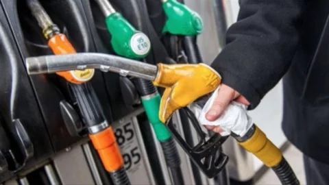 أسعار الغازوال تتراجع في المحطات بأقل من المتوقع