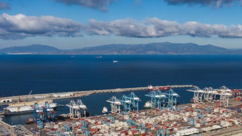 مخاوف أوروبية من تحول ميناء طنجة لملاذ ضريبي