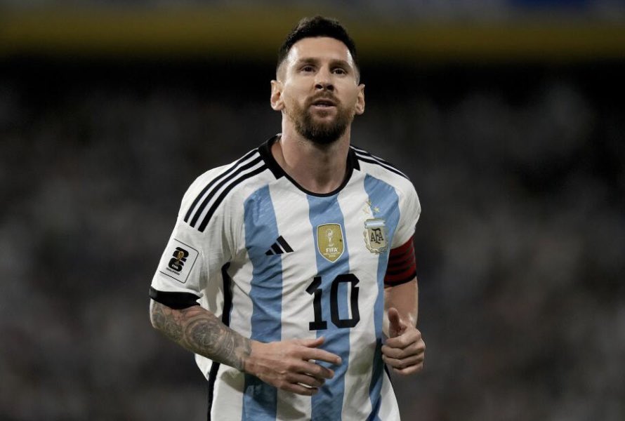  ميسي يحطم الرقم القياسي لأكثر اللاعبين تسجيلا في التاريخ