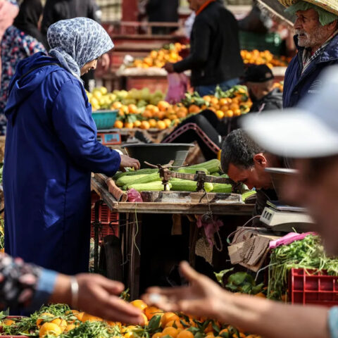 مع تصاعد التوتر بالشرق الأوسط.. نقابيون يطالبون الحكومة بخطة طوارئ لحماية القدرة الشرائية