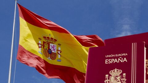 ألباريس يجهض مطامع “البوليساريو” في الحصول على الجنسية الإسبانية