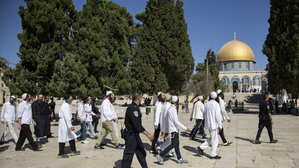 المستوطنون ينفذون أوسع عملية اقتحام للمسجد الأقصى والمغرب يدين