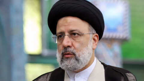 إيران تعلن وفاة رئيسها ومرافقيه في حادث تحطم طائرتهم