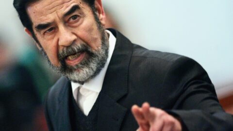 في عيد الأضحى.. 18 عاما على إعدام صدام حسين شنقا