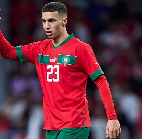 بلال الخنوس يهز شباك الباراغواي بهدف أول