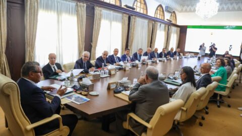 قبيل الذكرى الأولى لزلزال 8 شتنبر.. أخنوش يدافع عن  حصيلة برنامج إعادة بناء المناطق المتضررة