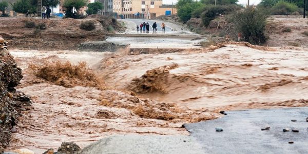 الحكومة تعلن عن دعم مالي لضحايا فيضانات الجنوب الشرقي لتأهيل أكثرمن ألف منزل منهار