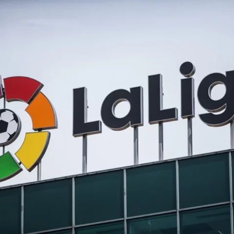 تأجيل مباراتي ريال مدريد وبرشلونة في المرحلة الأولى بسبب كأس العالم 2026