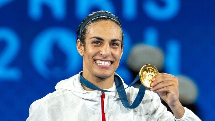 اتحاد الملاكمة يتجه لمقاضاة اللجنة الأولمبية على خلفية مشاركة إيمان خليف في باريس 2024