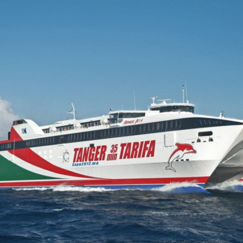 استئناف تدريجي لحركة الملاحة البحرية بين الجزيرة الخضراء وطنجة المتوسط