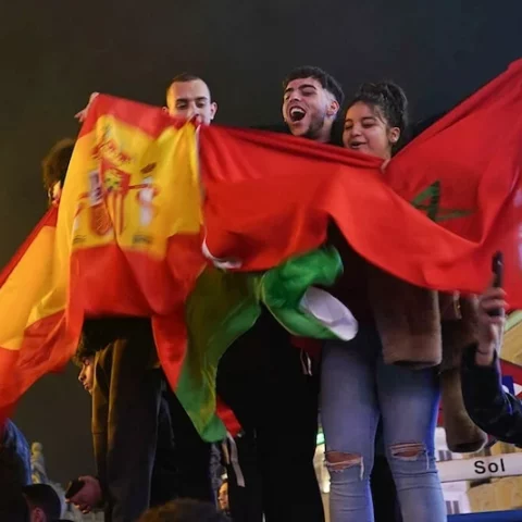 المغرب يرفض تعليق تدريس العربية لأبناء الجالية بإسبانيا ويوفر منصة للتعليم عن بعد