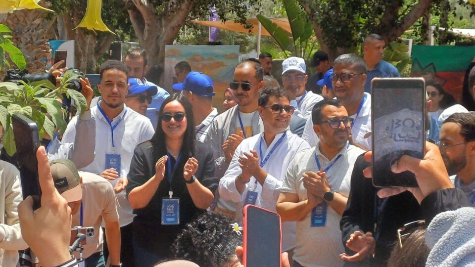 جدل حول إغلاق حديقة عمومية بأكادير لتنظيم نشاط حزبي