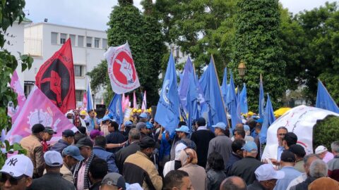 ”ازدواجية الخطاب” تدفع المتصرفين التربويين للإحتجاج أمام الوزارة