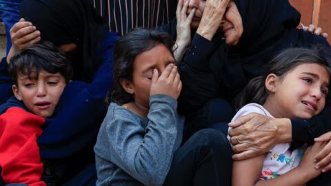 الغارديان.. ماذا فعلت أثناء الإبادة الجماعية في غزة؟ 
