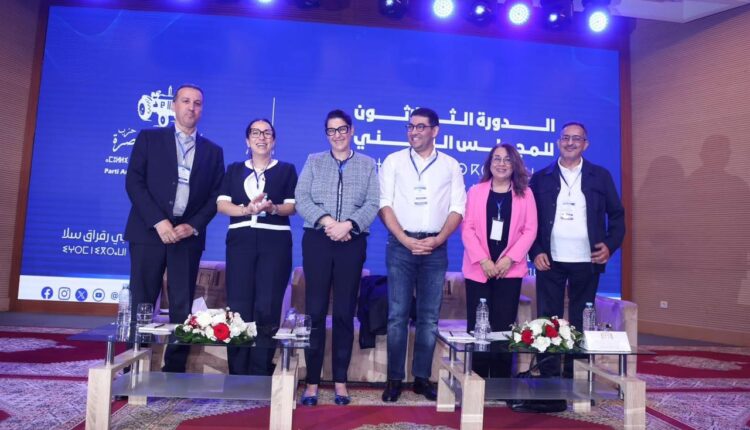 بعد تجميد عضويته.. قيادة “البام” تعيد هشام المهاجري إلى المكتب السياسي للحزب