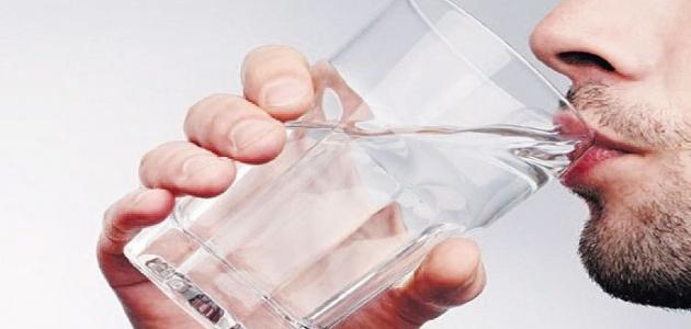 دراسة: شرب الماء يساهم في تعزيز التركيز وتقليل الشعور بالتعب