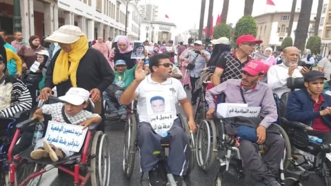 عدم تفعيل بطاقة الإعاقة.. يخرج “ذوي الهمم”  للاحتجاج أمام البرلمان