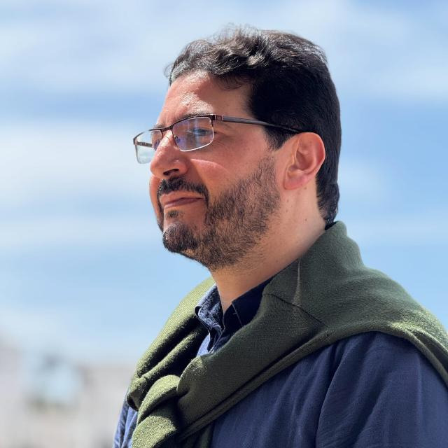 أشرف طاهرية