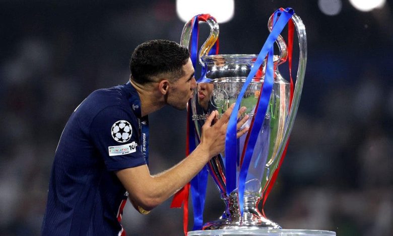 أشرف حكيمي ضمن التشكيلة المثالية لدوري أبطال أوروبا