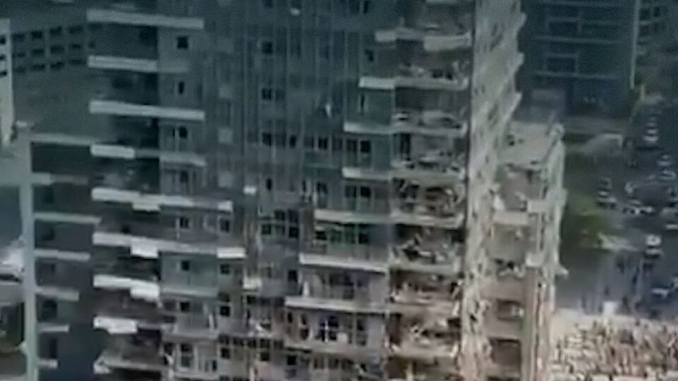 إيران تنسف مبنى البورصة في تل أبيب