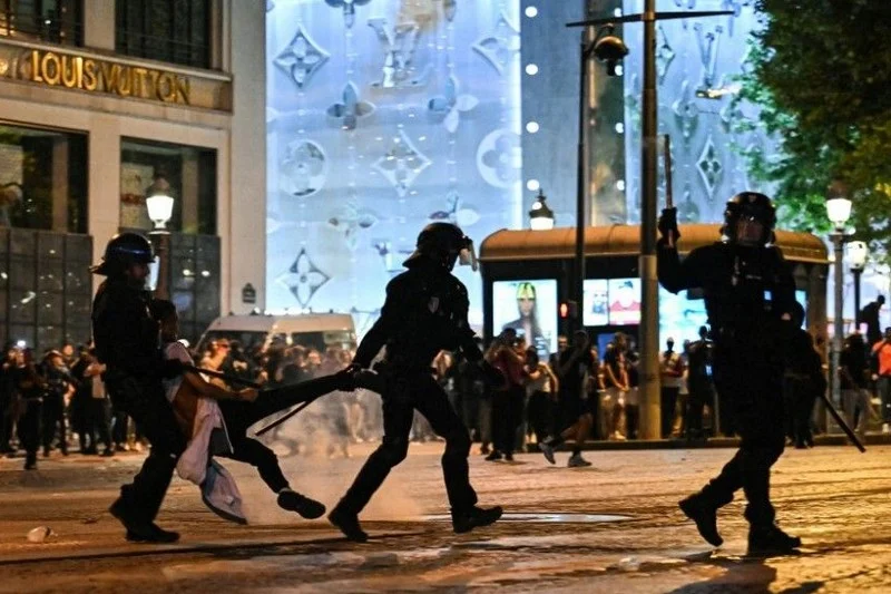 قتيلان في احتفالات باريس سان جرمان