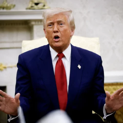 ترامب يدعو رونالدو إلى أميركا ويصفه ب “الأعظم في التاريخ”