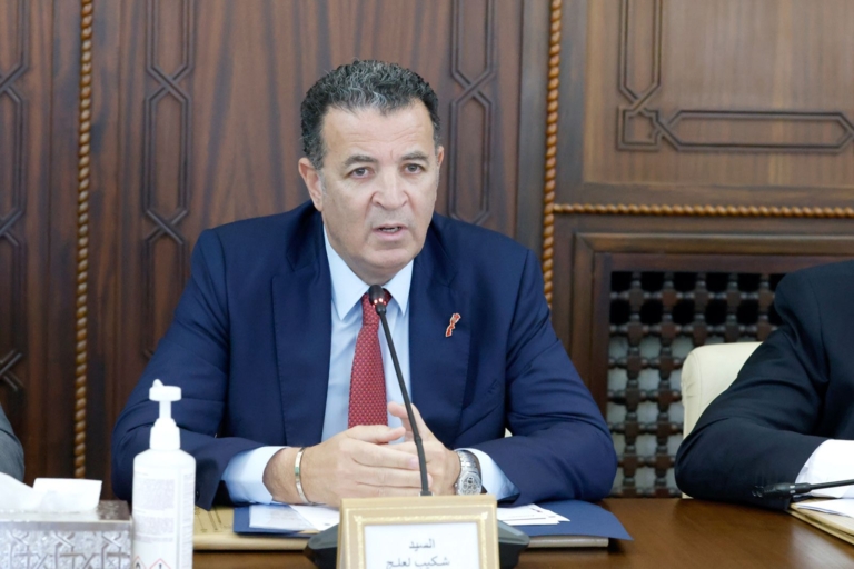 لعلج يحث القطاع الخاص على منح الأجراء عطلة اسثنائية يوم الاثنين