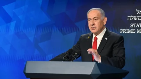 نتانياهو يعلن إعادة جثتَي رهينتين