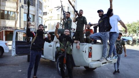 اشتباكات بين عشائر ومقاتلين “دروز”