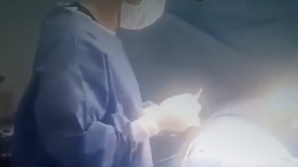متداول.. إجراء عملية جراحية على أنغام “الشعبي” داخل مستشفى مغربي
