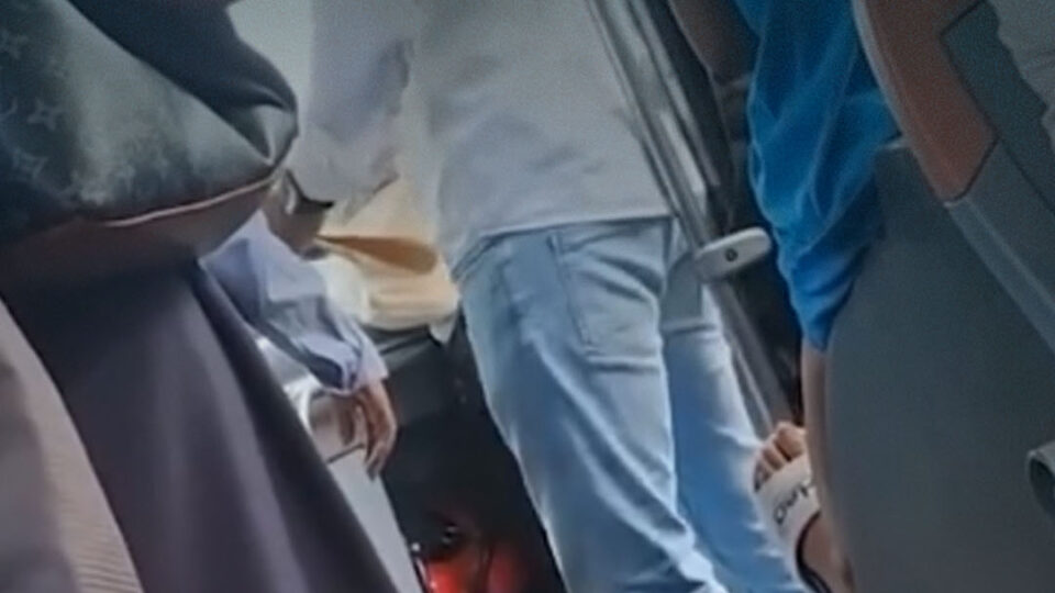 “رد ليا الصرف درهم ونص بزاف عليا”..مواطنة تحتج على زيادة تسعيرة حافلات الرباط
