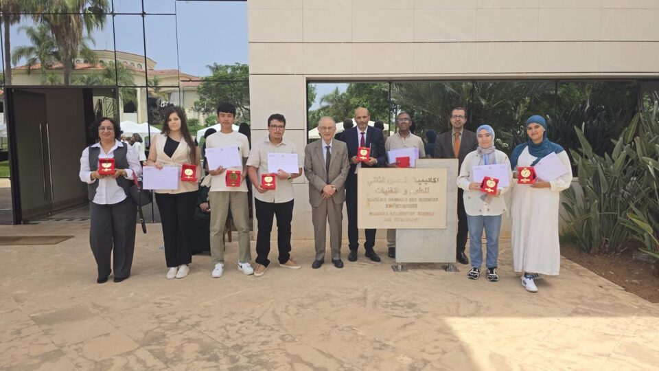 أكاديمية الحسن الثاني تحتفي بمتفوقي المباراة العامة للعلوم والتقنيات