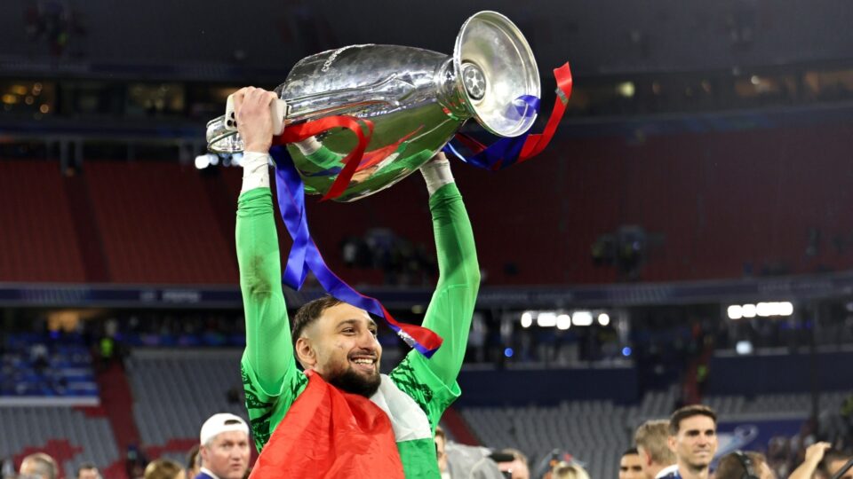 دوناروما يقترب من الانتقال إلى مانشستر سيتي