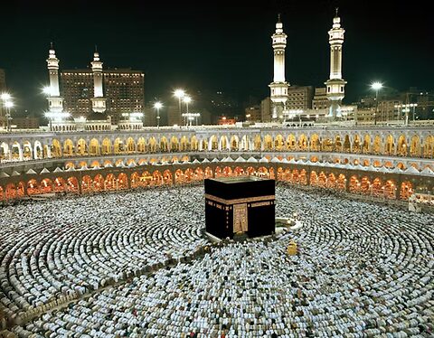 اللجنة الملكية للحج تعقد اجتماعها الثاني برسم موسم حج 1447 هـ