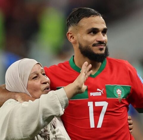 بوفال ينفي الأخبار المتداولة حول وفاة والدته