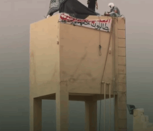 بعد بني ملال.. شباب يعتصمون فوق صهريج مائي بـ”آسا الزاك” مطالبين بالشغل