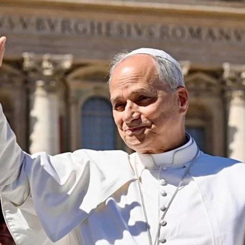 انفجارات انتحارية تهز الجزائر تزامناً مع زيارة البابا ليون الرابع عشر